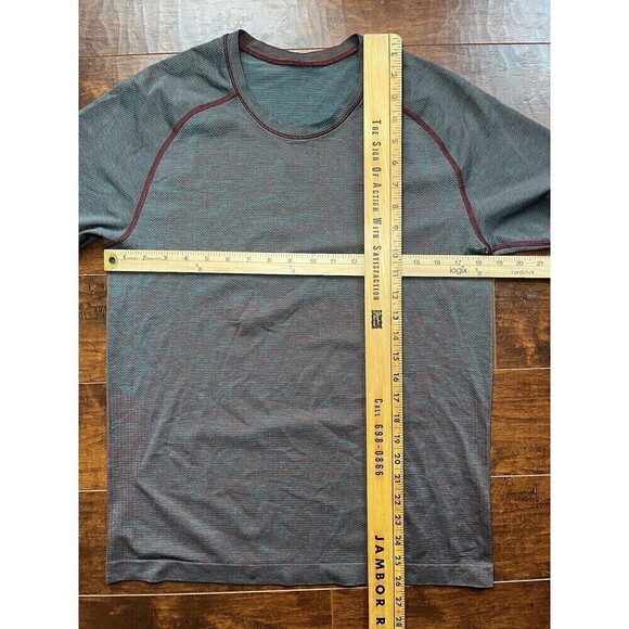 Lululemon Vent Tech Shirt Mens Medium Short Sleeve Shirt Blue Red Performance - Picture 4 of 6